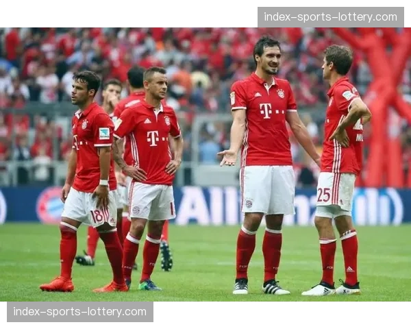 拜仁夺冠之夜：从球迷冲突到特别版T恤庆祝的卫冕之路